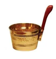 Бадья из меди с деревянной ручкой для сауны, 4 литра Банные штучки бадья из меди с деревянной ручкой для сауны, 4 литра банные штучки